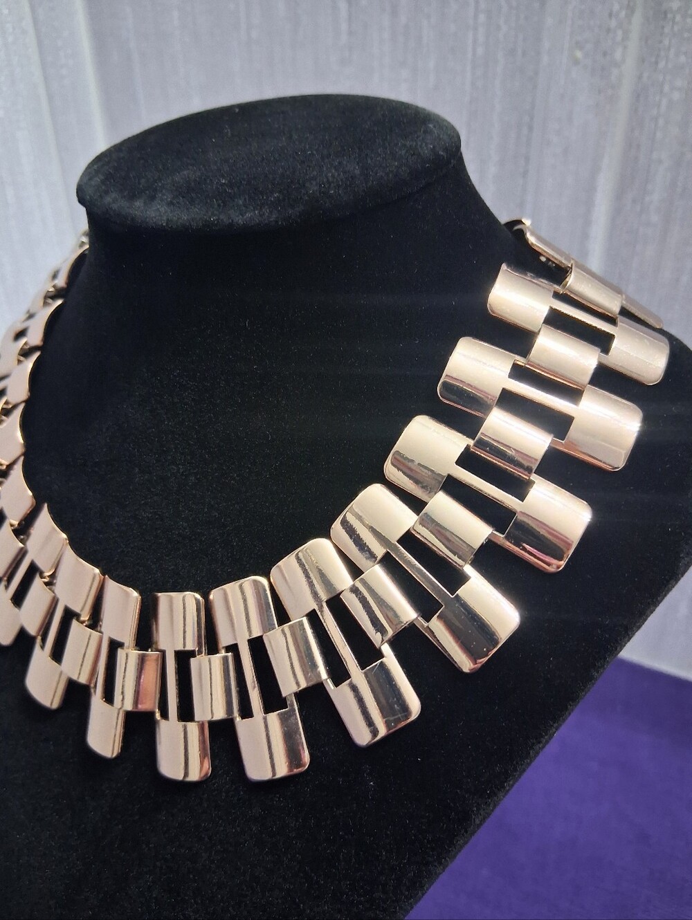Vintage 60s Ethnic Revival Necklace Gold Tone Brick Link Statement Jewelry - Picture 5 of 11
